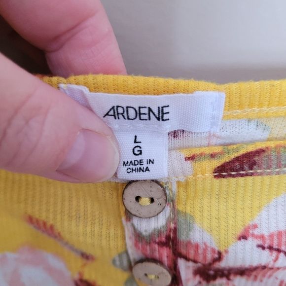Ardene Yellow Floral Super Soft Ribbed Short Sleeve Top Large - Picture 4 of 7